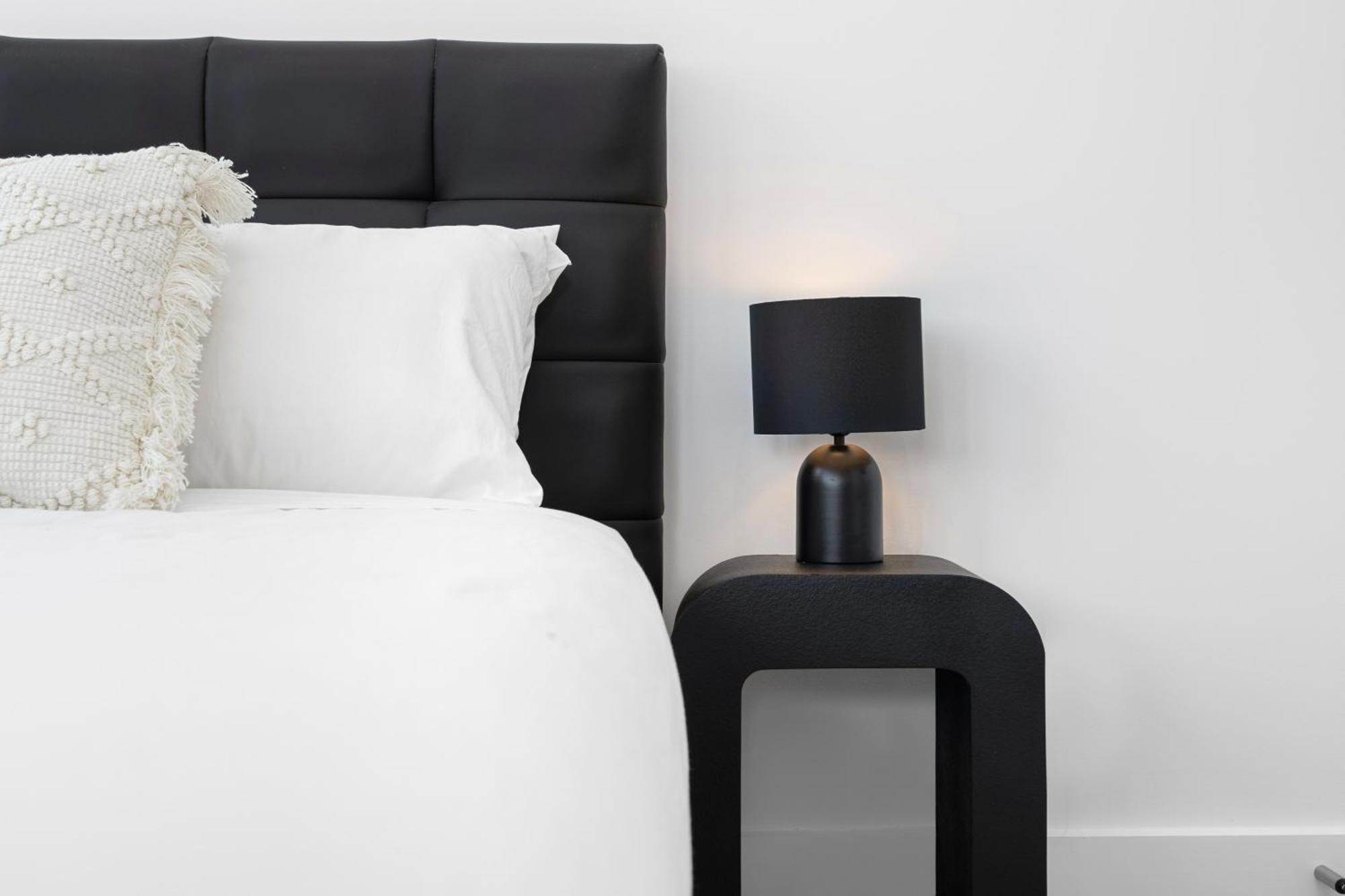 Luxurious In Heart Of Rhodes Apartment Sydney