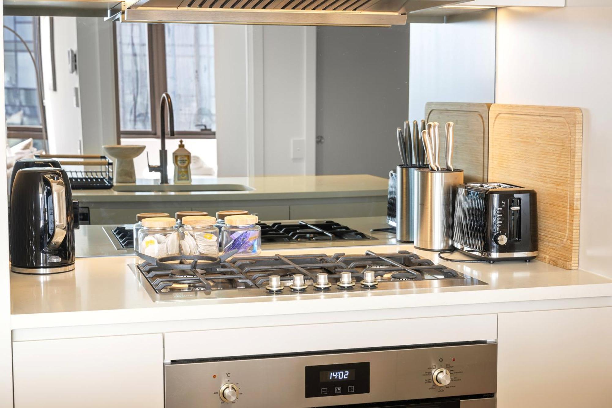 Luxurious In Heart Of Rhodes Apartment *